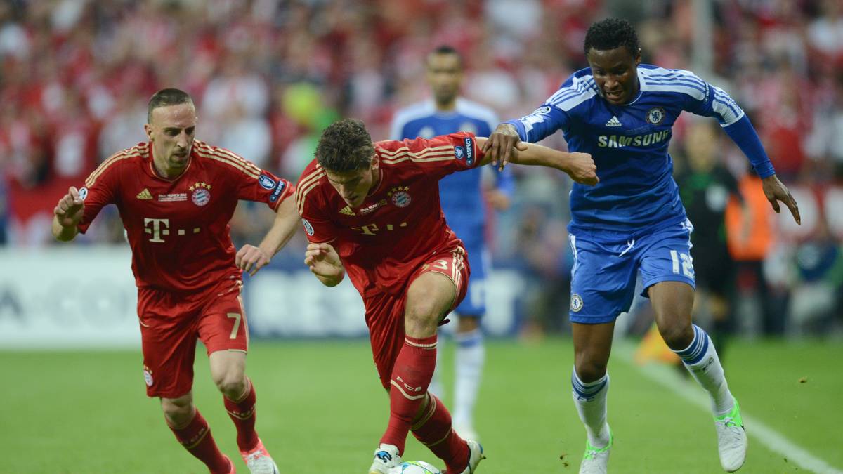 PLATZ 6 - FC CHELSEA - FC BAYERN: 2012 sollte im "Finale dahoam" in der Allianz Arena der Titel in der Königsklasse für die Bayern her. Gegen die Blues mit Trainer Roberto di Matteo standen alle Zeichen auf Sieg 