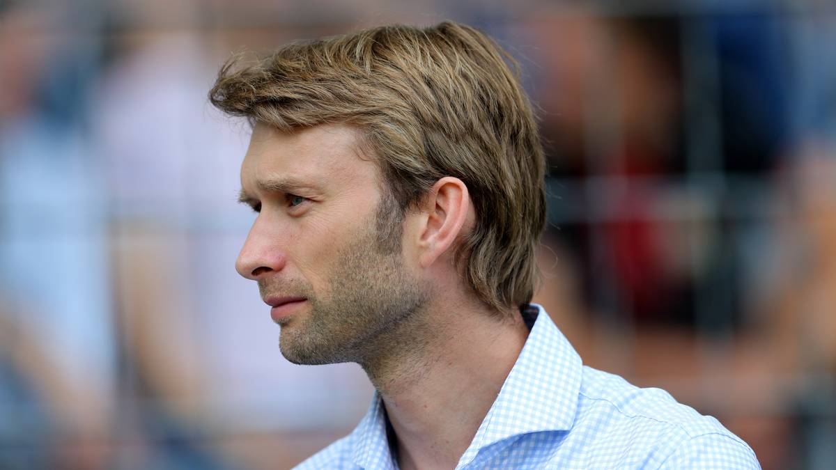 SIMON ROLFES: Für den Ex-Leverkusen-Spieler und heutigen Sportdirektor von Bayer Leverkusen wird es ein Heimspiel