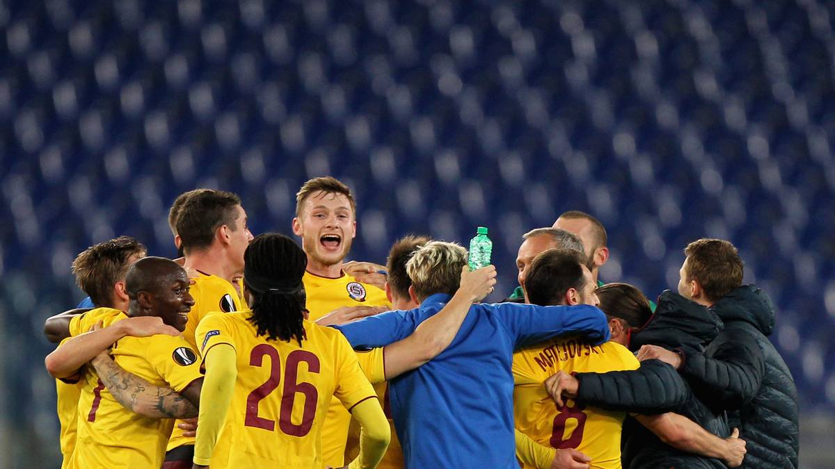 In Rom jubelt heute Sparta Prag. Die Tschechen setzen sich verdient mit 3:0 durch und stehen im Viertelfinale. Lazio Rom und Klose gehen baden