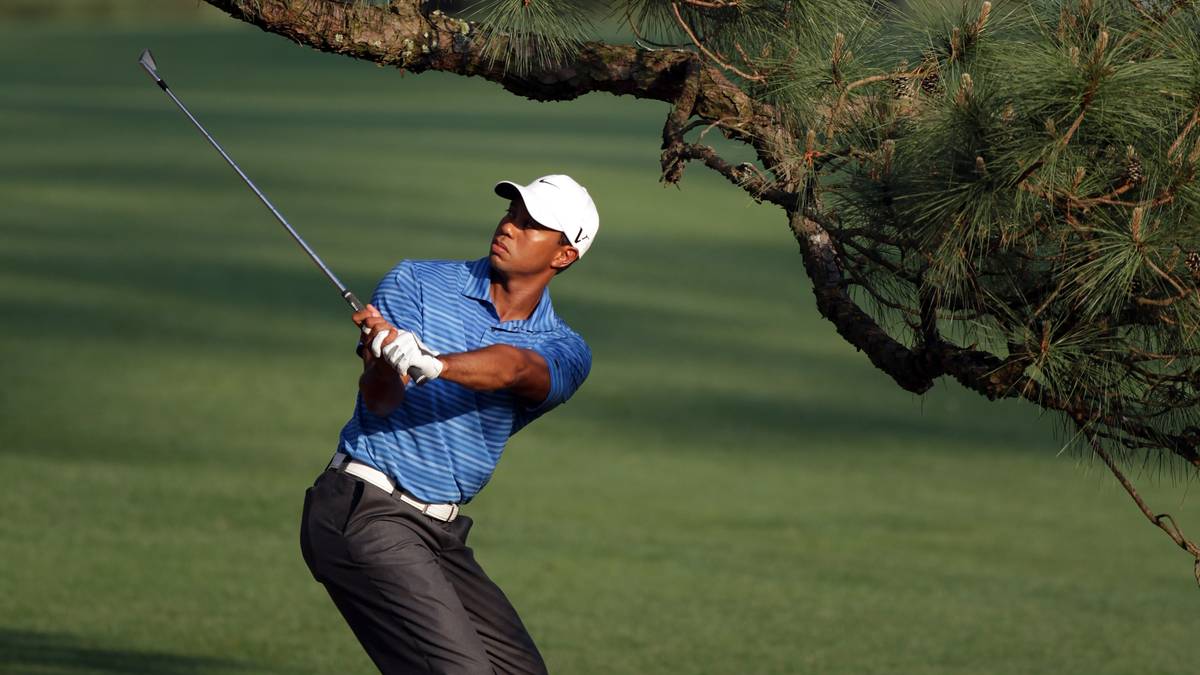 US-Präsident Eisenhower hatte hier sogar lange einen nach ihm benannten Baum (Bild). Während seiner Amtszeit kam er oft nach Augusta, konnte sich jedoch nie mit einer Pinie am Loch 17 anfreunden, an der sein Ball immer landete. Erst 2014 fiel der Baum einem Eissturm zum Opfer