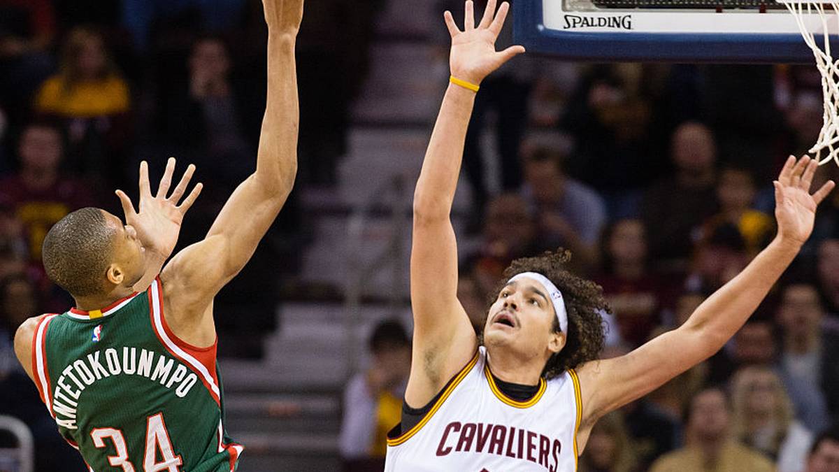 PLATZ 20 - GIANNIS ANTETOKOUNMPO (14,8 PER): Der aktuelle MVP bestritt in seiner zweiten NBA-Saison 81 Spiele und kam auf 12,7 Punkte, 6,7 Rebounds und 2,6 Assists im Schnitt