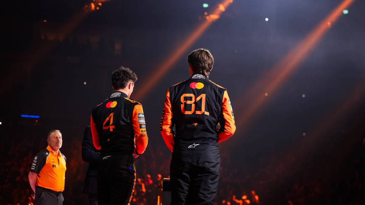 Bei dem Team um Lando Norris und Oscar Piastri sind die Hoffnungen groß, mit dem "MCL39" signifikante Erfolge feiern zu können.