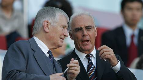 Otto Schily und Franz Beckenbauer waren beide Mitglieder im WM-OK für die WM 2006