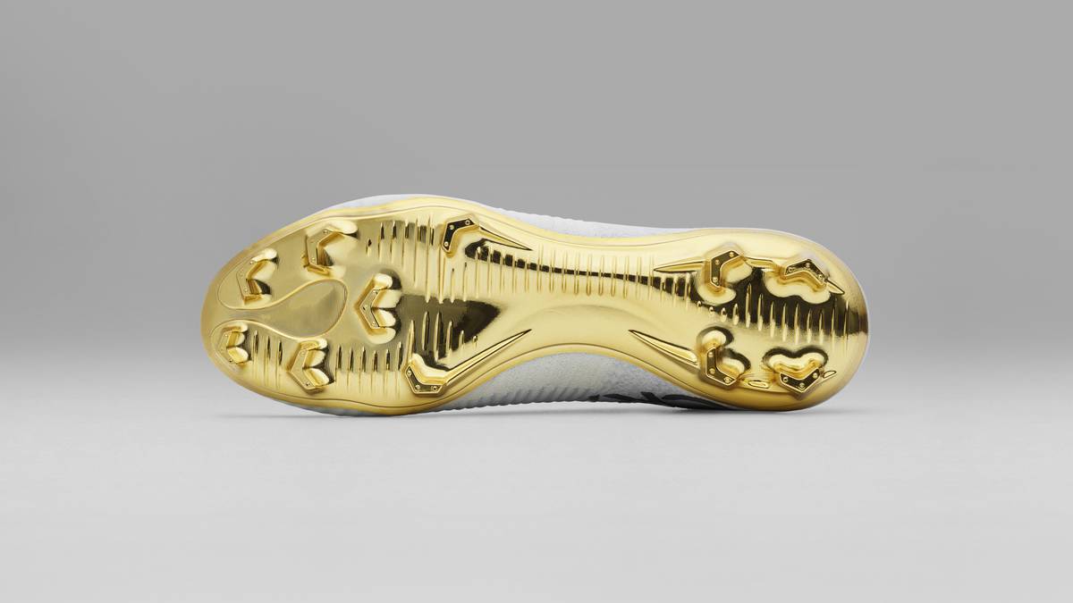 ...komplett in Gold gehalten