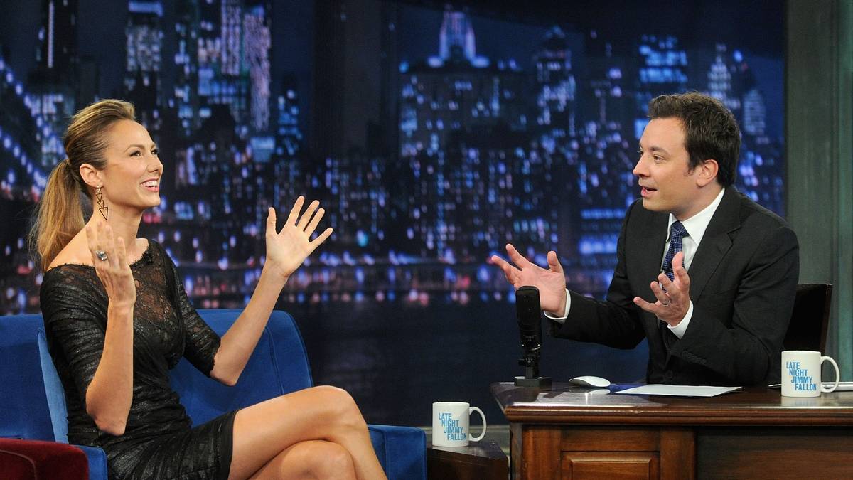 Als Clooney-Partnerin war Keibler dann natürlich Stammgast auf noch mehr roten Teppichen und in noch mehr Boulevard-Illustrierten. Auch Late-Night-Talker Jimmy Fallon empfing sie