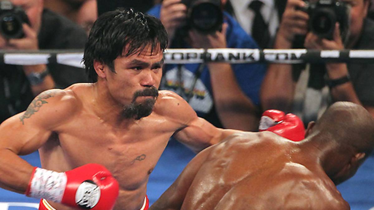 8. MANNY PACQUAIO: Der Philippino, Weltmeister in acht verschiedenen Gewichtsklassen, erhält 2012 etwas mehr als 19 Millionen Euro für den Weltergewichts-Kampf gegen Timothy Bradley. Für Pacquaio setzt es gegen den Amerikaner eine überraschende wie auch umstrittene Niederlage nach Punkten. Zumindest über die finanzielle Entschädigung kann er sich nicht beklagen