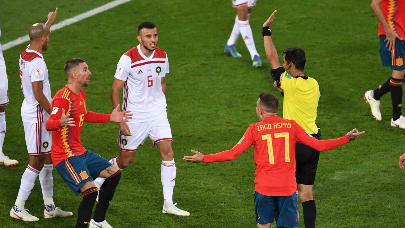 Presse: „Farce um Video-Schiri“