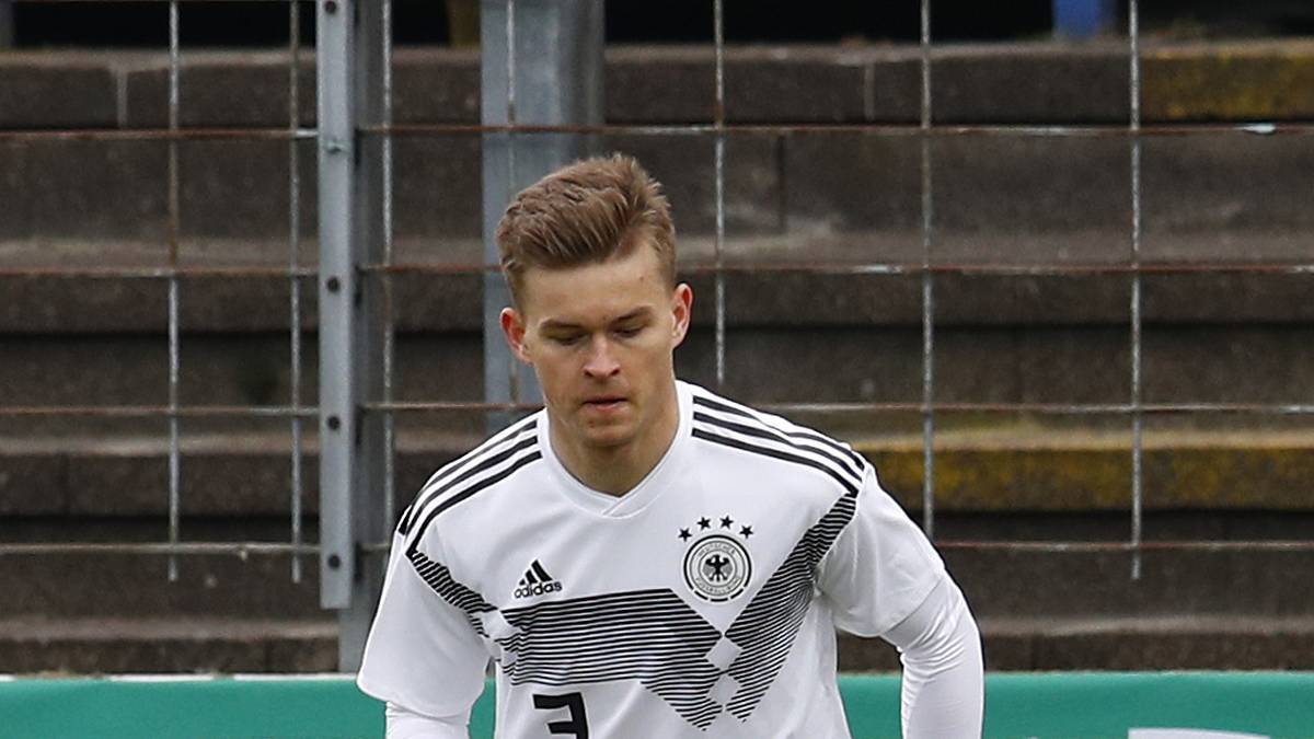 Maximilian Mittelstädt (Hertha BSC, 4/1): Der vielseitige Defensivspieler nahm 2017 mit der U20 an der WM in Südkorea teil, wo Deutschland im Achtelfinale an Sambia scheiterte; Kuntz plant mit dem Linksfüßer als Linksverteidiger