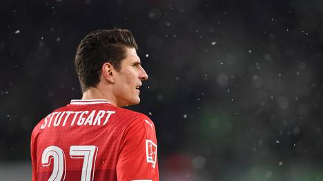 Mario Gomez scheiterte mit dem VfB Stuttgart in der ersten Pokalrunde an Hansa Rostock