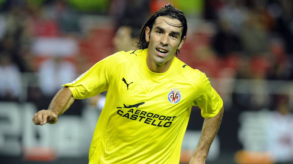 Stichwort Arsenal: Gunners-Legende Robert Pires streift in seiner Laufbahn auch das Trikot des Gelben U-Boots über. Von 2006 bis 2010 zaubert der Franzose für die Iberer