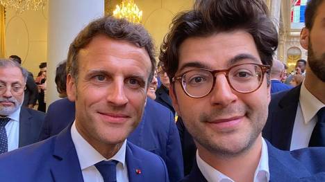 Emmanuel Macron mit eSport-Profi Sébastien "Ceb" Debs 