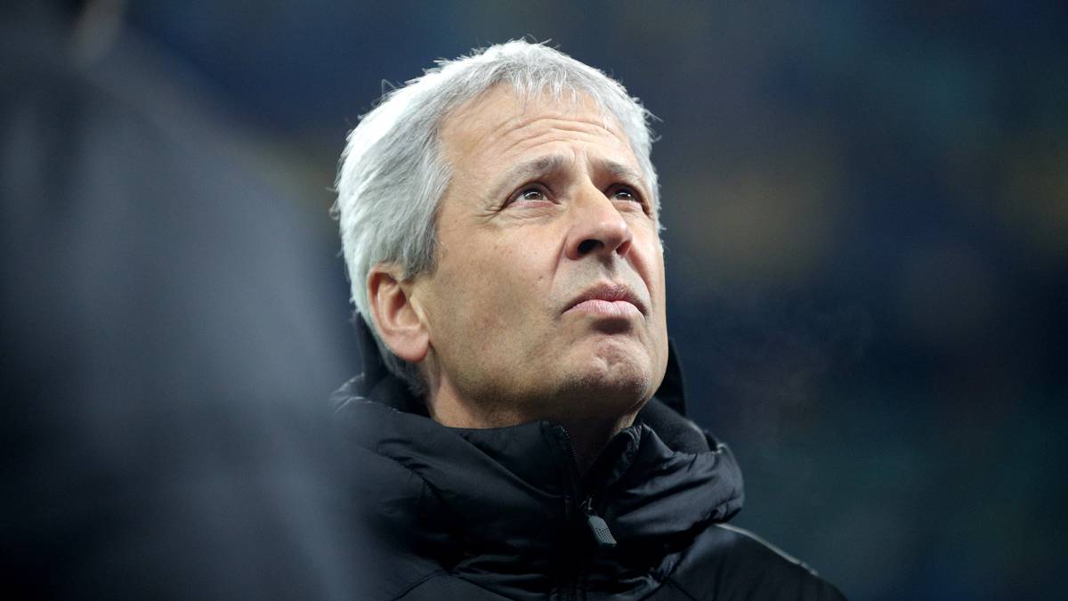 Doch weshalb sehen sich die Bundesliga-Klubs gezwungen, im Ausland zu wildern? Fehlt es dem deutschen Jahrgang 2000 an den Talenten? SPORT1 zeigt das Top-Team der deutschen 2000er