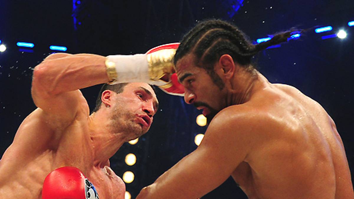 5. DAVID HAYE: 2011 ist David Haye der einzige Weltmeister im Schwergewicht, der nicht den Namen Klitschko trägt. Haye provoziert mehrfach beide Klitschko-Brüder über die Medien, um gegen einen der beiden antreten zu dürfen.  Letztlich erreicht er sein Ziel und darf gegen Wladimir Klitschko in den Ring steigen. Haye verliert seinen WBA-Gürtel schließlich durch eine deutliche Punktniederlage an den Ukrainer. Als Trostpreis gibt's 24,5 Millionen Euro