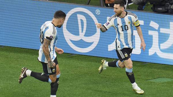 Irrer Thriller! Messi zaubert - und verneigt sich vor den Fans