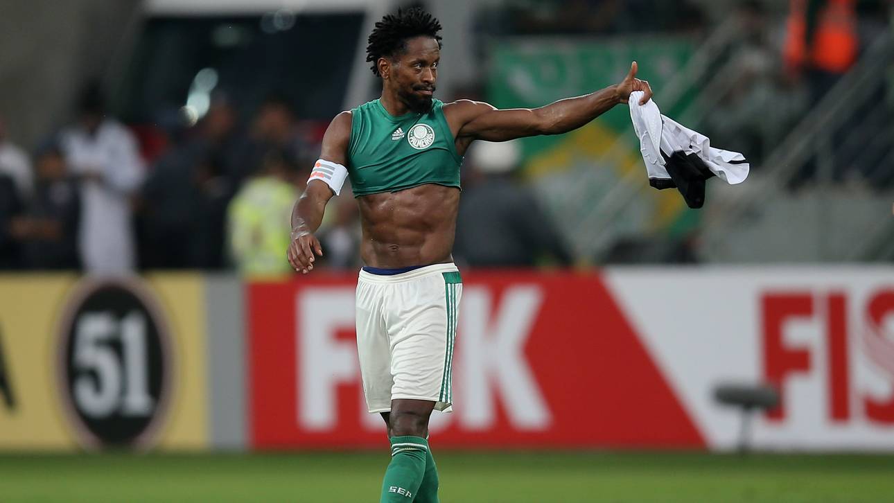 Ze Roberto: Neuer Vertrag mit 41