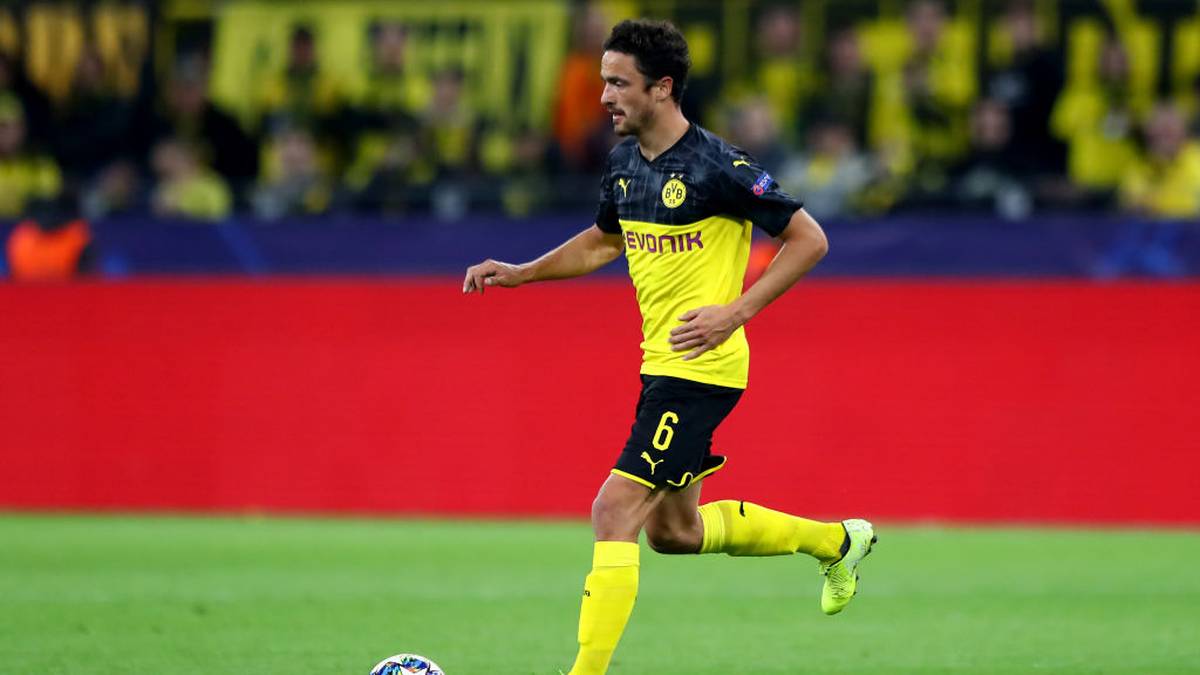 THOMAS DELANEY: Stopfte defensiv wie gewohnt viele Löcher. Offensiv kaum zu sehen.
SPORT1-Note: 3,5