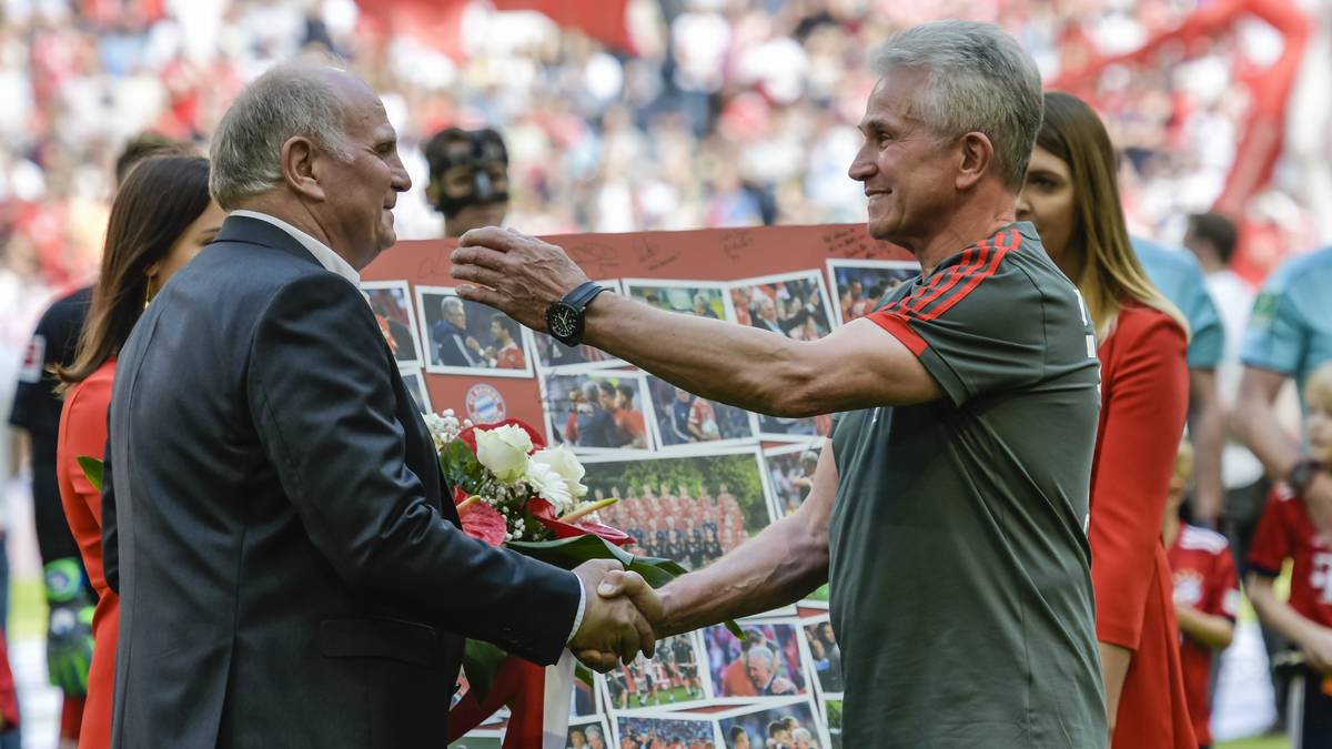 RÜCKKEHR: Jupp Heynckes zögerte, als Uli Hoeneß ihn Ende September anrief, ließ sich dann aber auf ein völlig überraschendes Comeback ein. Zweifler gab es viele: Kann Heynckes das noch? Mit 72? Er kann - und wie! Der ganz große Wurf blieb dem Triple-Trainer von 2013 diesmal verwehrt. Am 19. Mai in Berlin kann er, inzwischen 73-jährig, aber noch das Double holen