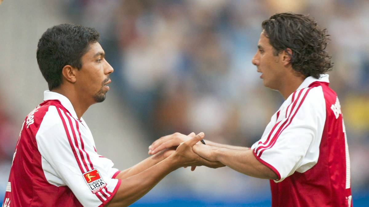 SAISON 2002/03 - 4 STÜRMER: Die Bayern holen das Double aus Meisterschaft und Pokal, scheitern in der Champions League aber in der Gruppenphase. Mit GIOVANE ELBER (33/21) und CLAUDIO PIZARRO (31/15) gehen die Bayern auch weiter erfolgreich auf Torejagd