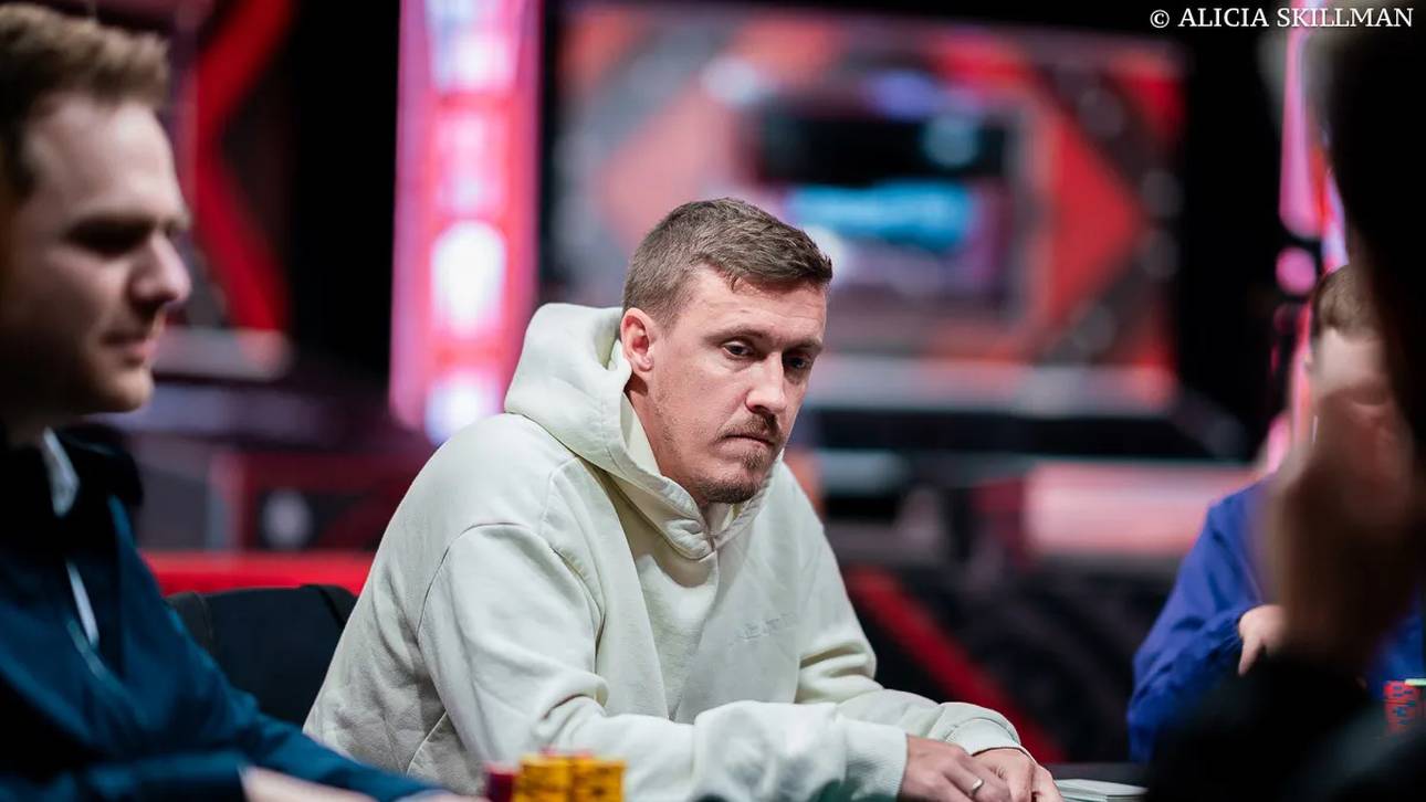 Max Kruse lässt Superstars hinter sich