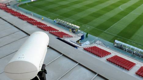 Kamera-Stadion-Torlinientechnologie-HawkEye