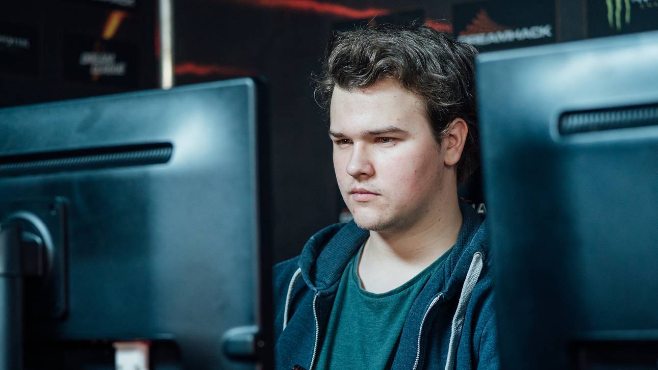 KheZu wittert den Major-Triumph