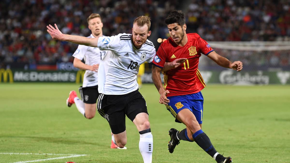 MITTELFELD: MAXIMILIAN ARNOLD (Deutschland, VfL Wolfsburg) 