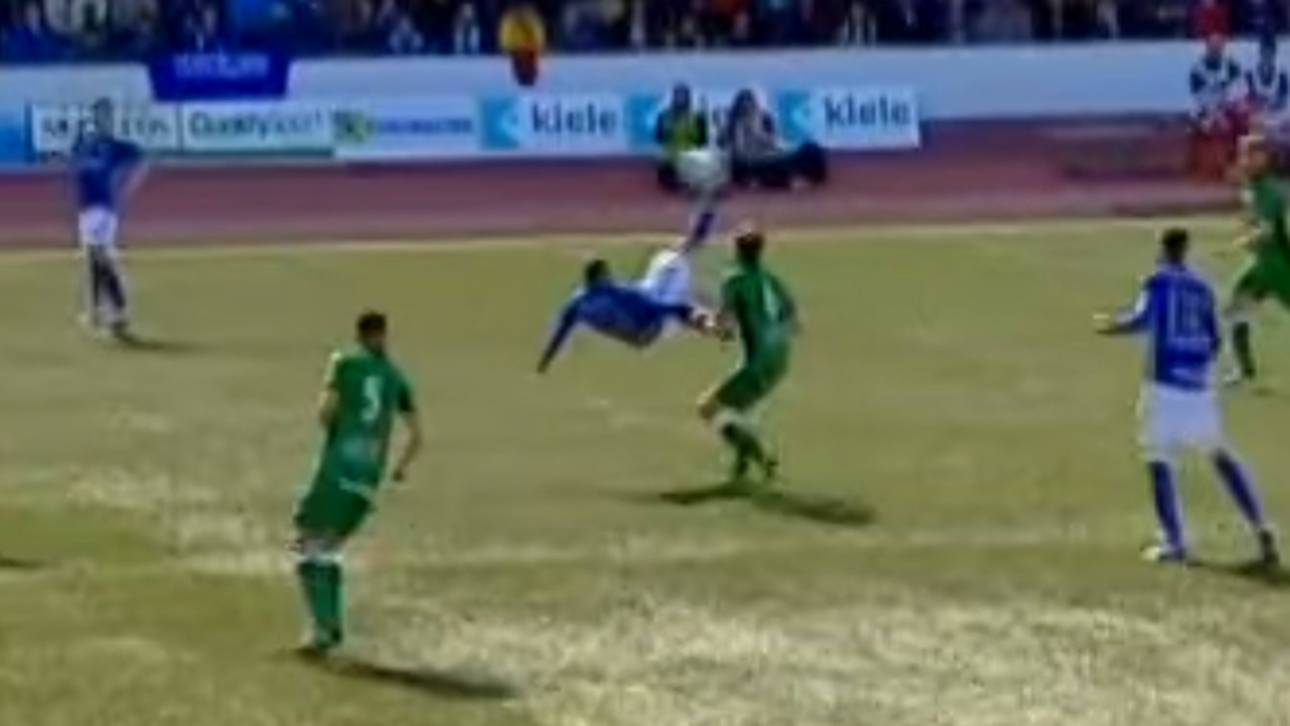 Spanier mit Traumtor wie Ibrahimovic