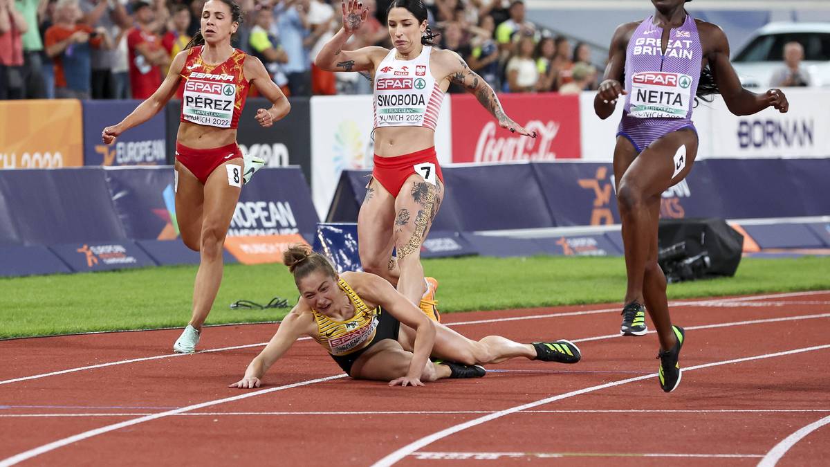 Sprinterin Gina Lückenkemper hat sich bei ihrem „Gold-Sturz“ bei der EM in München wohl doch schwerer verletzt. Neben der Fleischwunde hat sie auch einen Kapselriss im Sprunggelenk erlitten.