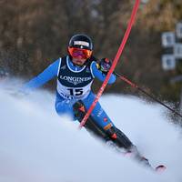 Ski-Königin Mikael Shiffrin hat zum WM-Auftakt ihrer Gold-Mission den ersten herben Rückschlag hinnehmen müssen.