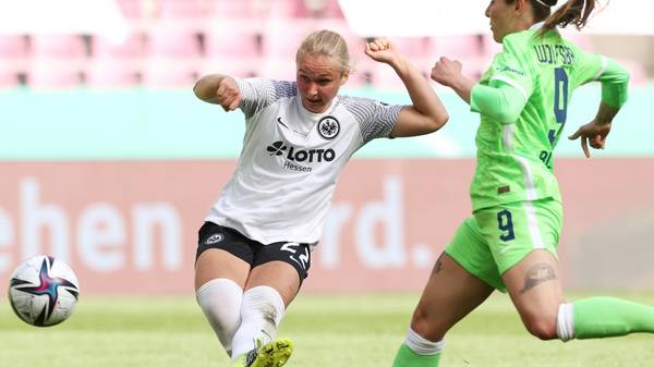 Eintracht-Frauen gegen Wolfsburg im großen Stadion
