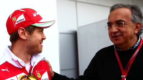 Ferrari-Boss Sergio Marchionne (r.) unterstützt seinen Fahrer Sebstian Vettel beim Rennen in Austin