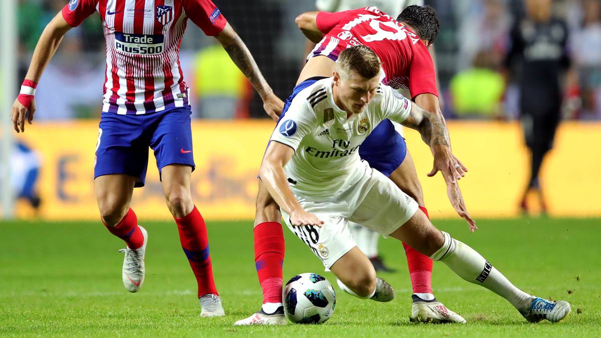 TONI KROOS (bis 102.): Insgesamt blass und wirkungslos. Spielte Pässe zum Mann. Wie immer. Spielte Pässe, die nicht zwingend gefährlich waren. Wie fast immer. War dadurch unauffällig, was auch regelmäßig vorkommt. SPORT1-NOTE: 4