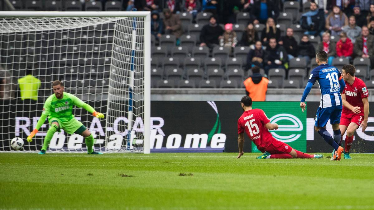 PLATZ 6: Vedad Ibisevic hat für vier verschiedene Vereine eingenetzt. Mit derzeit 100 Toren (Stand 21.12.2016) rangiert der Bosnier auf Platz sechs. Die beiden Spieler vor ihm könnte der Berliner noch in der laufenden Saison überflügeln