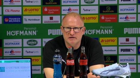 Nach dem Unentschieden im Frankenderby zwischen dem 1. FC Nürnberg und der SpVgg Greuther Fürth vergleicht Kleeblatt-Trainer Heiko Vogel das Spiel mit Bayern gegen PSG.