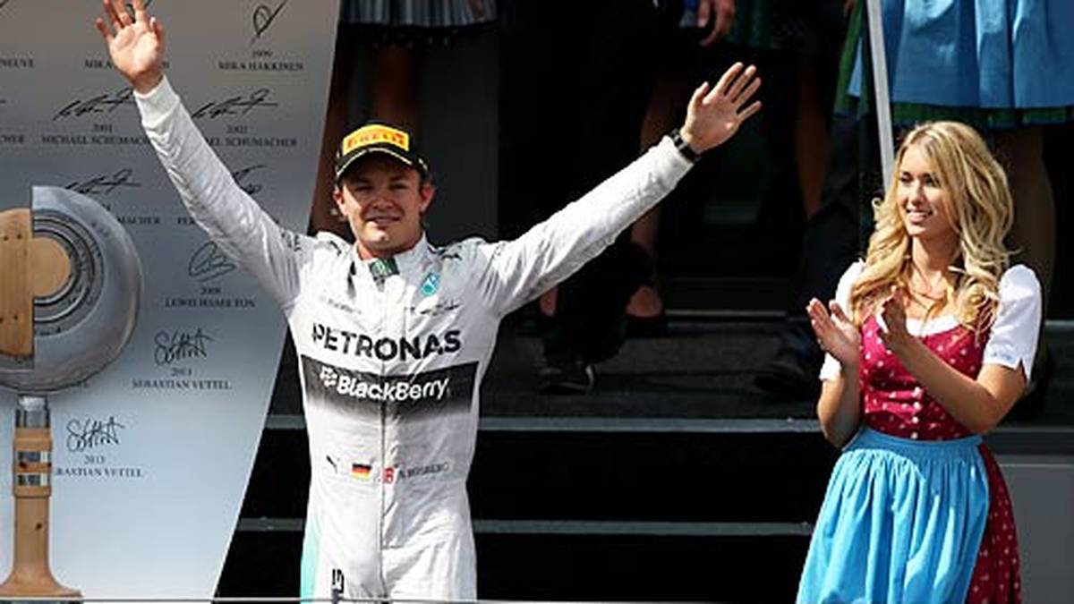 Willkommen zurück, Spielberg! Nach einigen Jahren Pause fährt die Formel 1 wieder in Österreich und Massa schnappt sich überraschend die Pole. Im Rennen zeigt Mercedes aber wieder, wer das stärkste Team in dieser Saison. Rosberg siegt knapp vor Hamilton und baut seine WM-Führung auf 29 Punkte aus.
