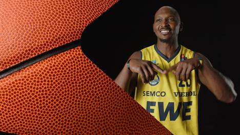 Instant Review, Interview und Identifikationsfigur - drei Begriffe, die in der Welt der BBL-Stars tief verankert sind.