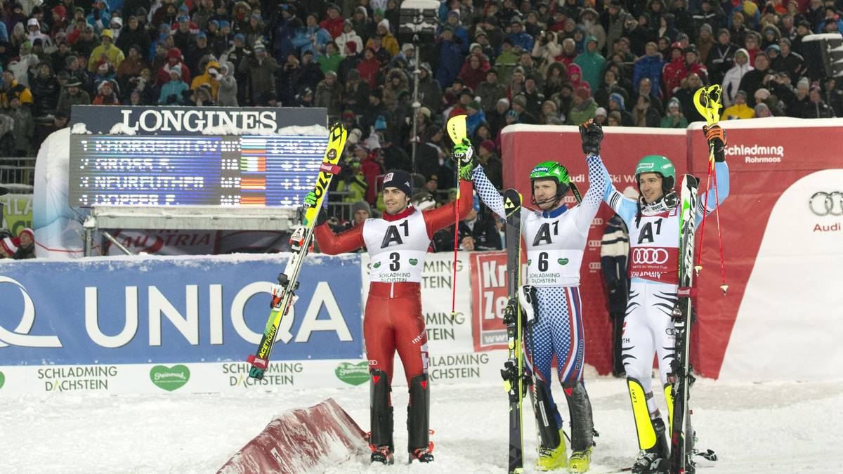 Die Top 3 eines heißen und verschneiten Spektakels: Stefano Gross, Alexander Choroschilow und Felix Neureuther. Fritz Dopfer wird 4., Linus Strasser fantastischer 5.