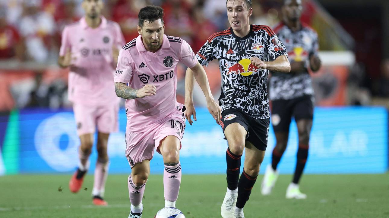 Als Joker! Messi jubelt bei Debüt