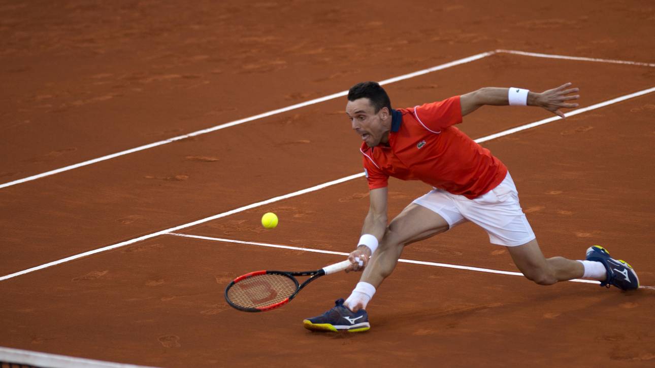 Spanien und Frankreich patzen