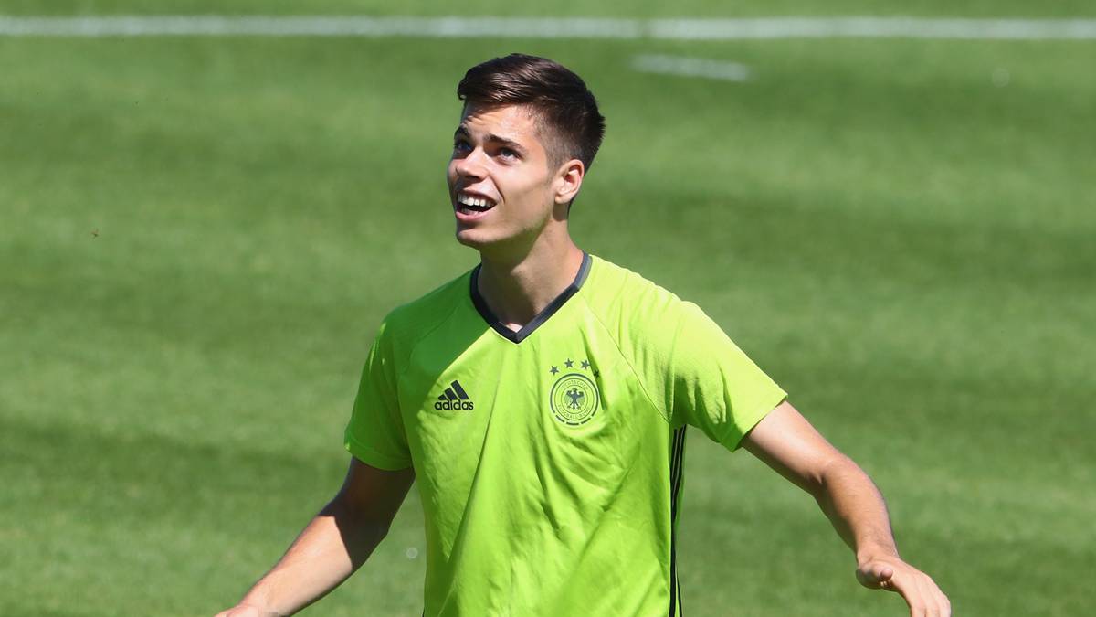 JULIAN WEIGL: Der Dortmunder hatte wie Tah vor der EM nur 45 Minuten lang das DFB-Dress getragen. Und auch dort erlitt er das gleiche Schicksal wie Tah und betrat während des Turniers nicht den Platz