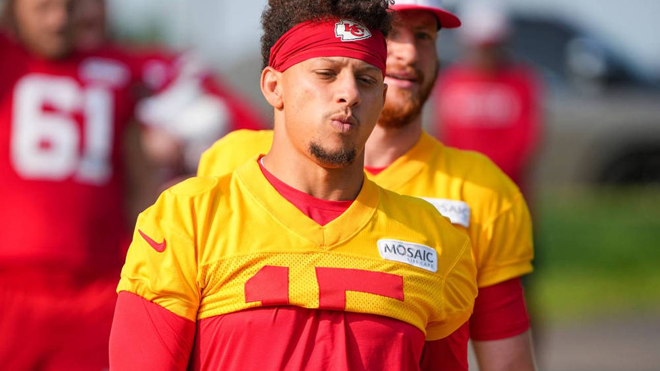 Raiders-Fan provoziert mit Kermit-Puppe