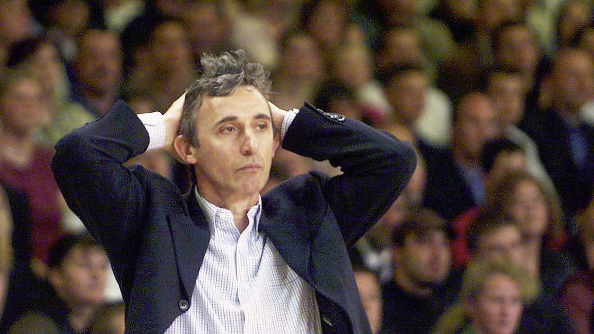 Parallel trainiert zwischen 2001 und 2002 RheinEnergie Köln. Eine Tätigkeit, die ohne Titel ihren Abschluss findet