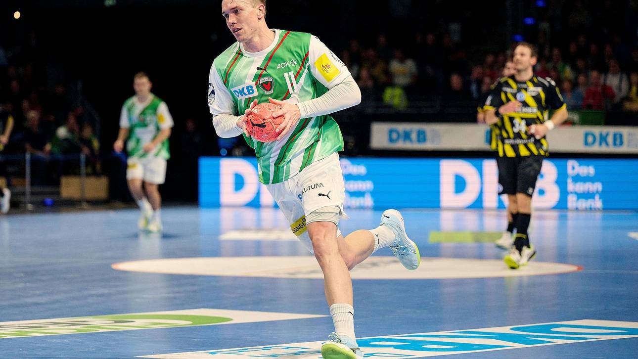 Füchse Berlin legen im Fernduell vor