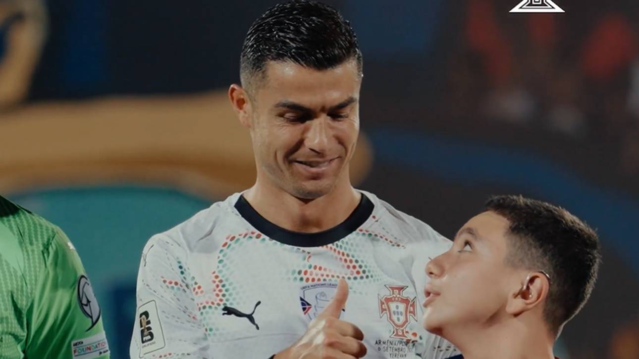 Ronaldo rührt Einlaufkind bei Hymne