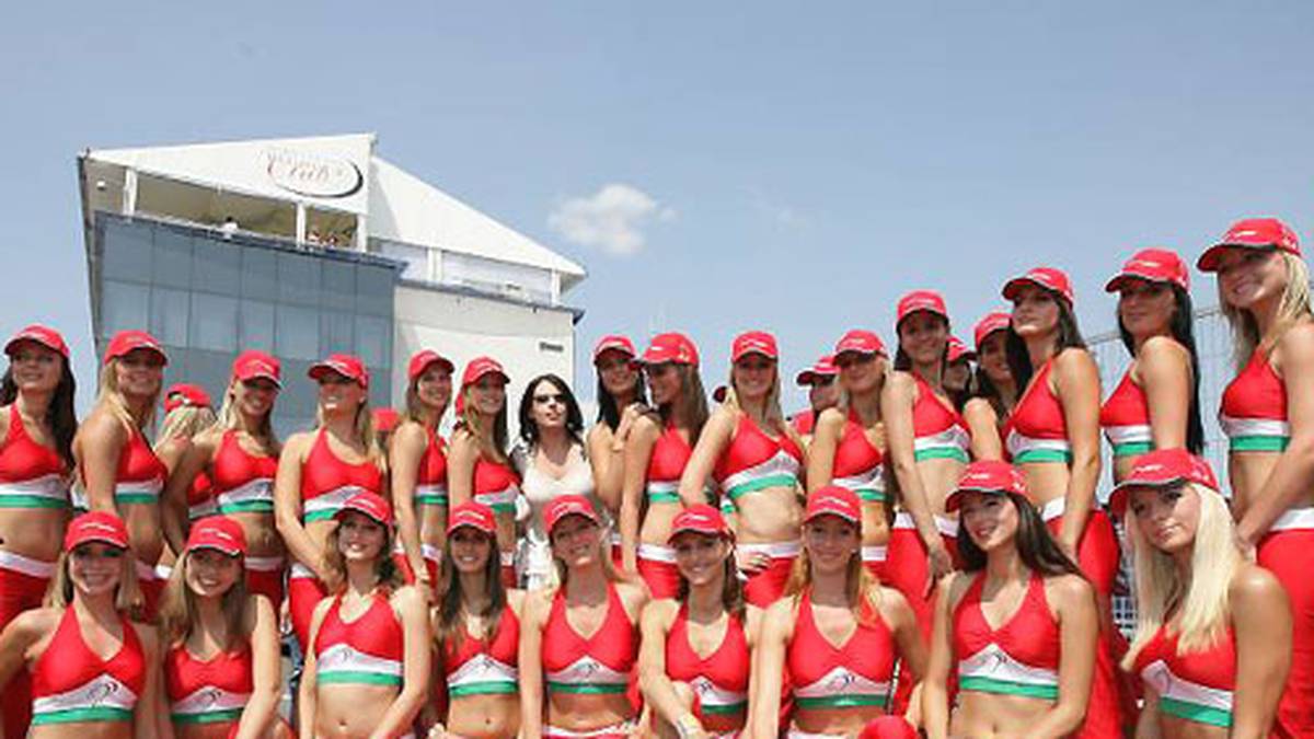 Teamgeist beweisen die Girls beim Großen Preis von Ungarn