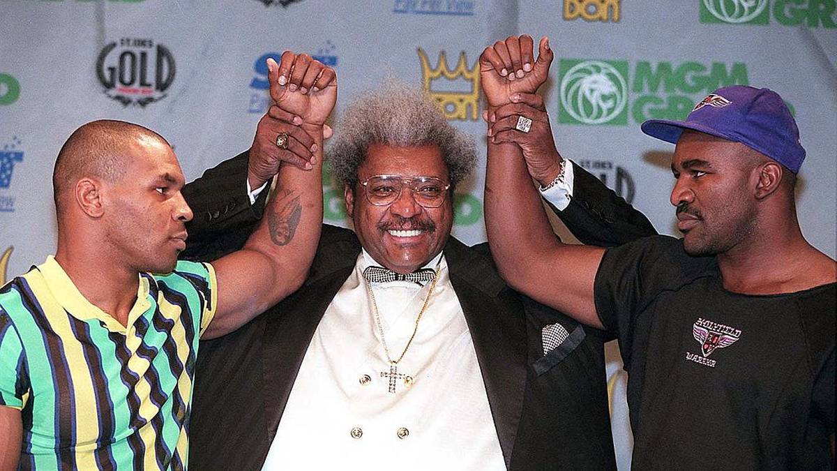 Tyson, Holyfield und Don King vor dem ersten Kampf 1996