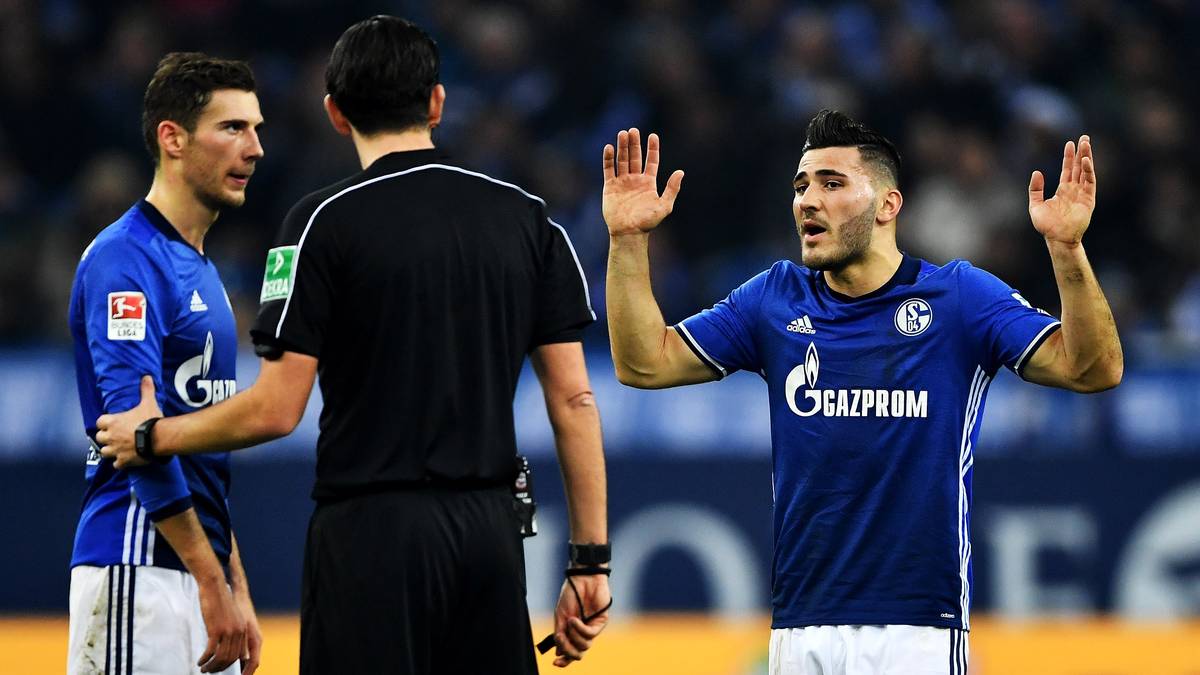 Sead Kolasinac (Schalke): Und genau an dieser Stelle kommt ein Mann namens Sead Kolasinac ins Spiel. Muss aufpassen, dass ihm nicht schwindelig wird bei dem Tempo, das Campos anschlägt. Wurde zuletzt häufig in einem Atemzug mit Juventus Turin genannt. Wird versuchen, den Beweis zu erbringen, dass das kein verfrühter Aprilscherz war