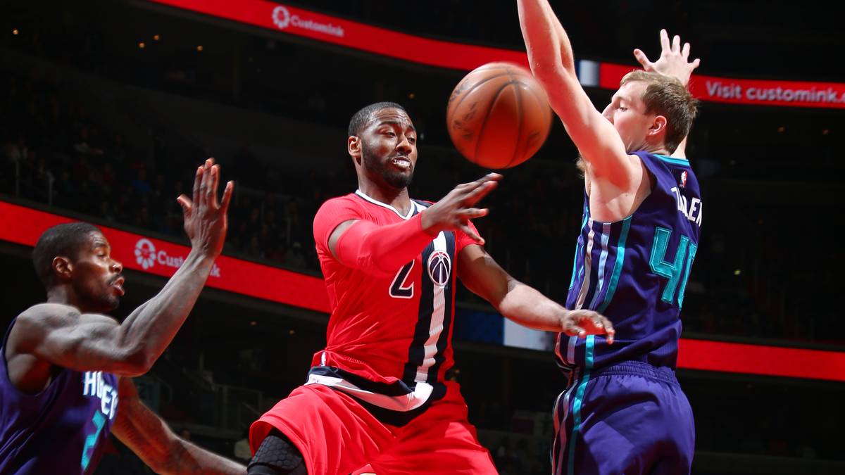John Wall sorgt in der Offensive für die Highlights. Mit 27 Punkte und zwölf Assists für den 109:101-Heimsieg