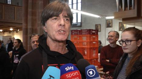 In der Bundesliga treffen am Freitag der VfB Stuttgart und der FC Bayern München aufeinander. Der ehemalige Bundestrainer Joachim Löw spürt eine besondere Energie vor dem Spiel.