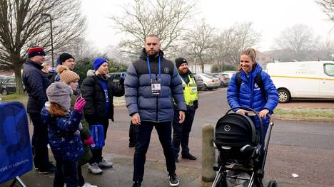 Nationalspielerin Melanie Leupolz hat nach ihrer Babypause ihre Rückkehr auf den Fußballplatz gefeiert.